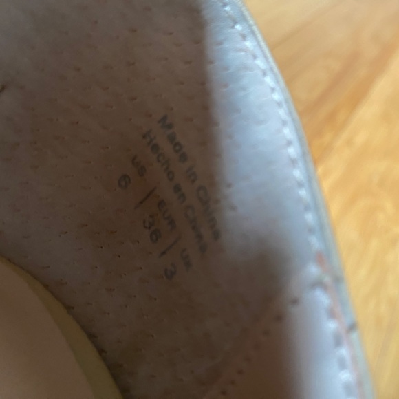 Aldo -Gold Spikes - Picture 2 of 3